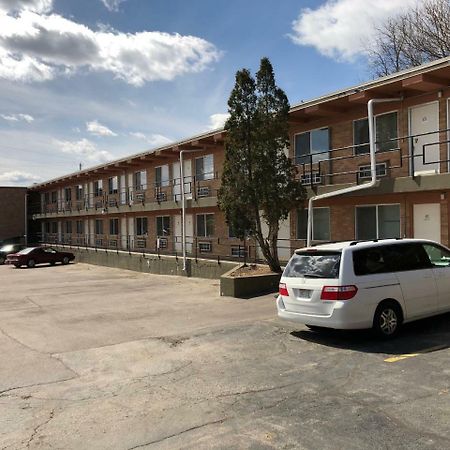Town Motel Oshkosh Extérieur photo