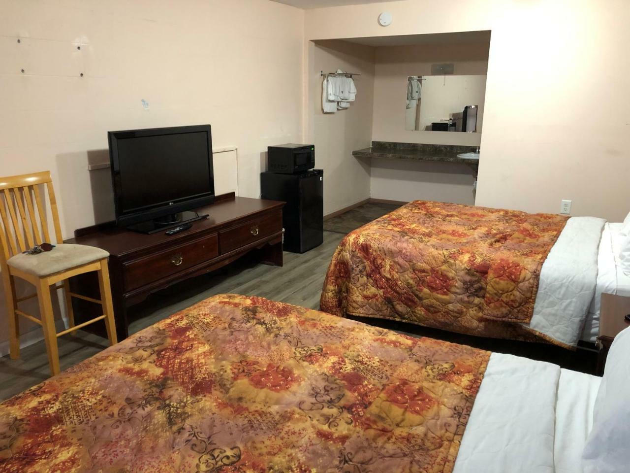 Town Motel Oshkosh Extérieur photo