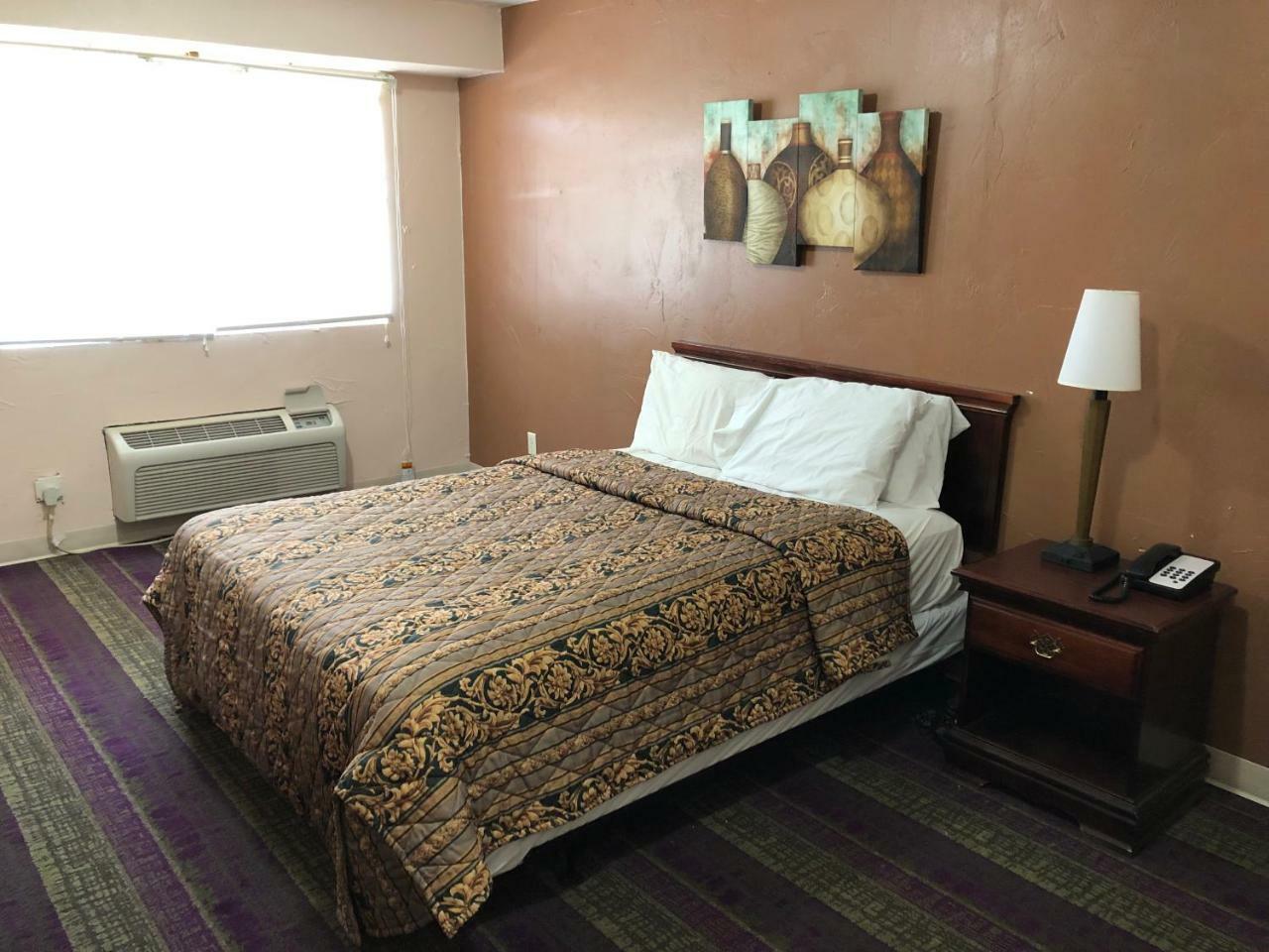 Town Motel Oshkosh Extérieur photo